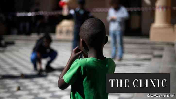 Fiscalía sigue sin descartar tráfico ilícito de migrantes por llegada de niños haitianos a Chile: indagan vuelo que pasó por Lima