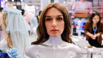 IN PHOTOS | Humanoid robots demonstrate their capabilities