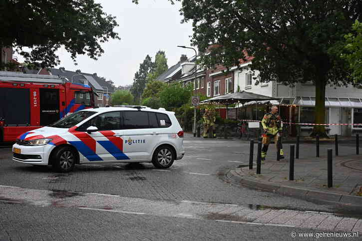 Twee personen op dak zorgen voor grote inzet hulpdiensten