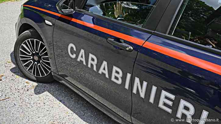 Litiga con la moglie e si butta con l’auto nel canale di Cattolica: i passanti li salvano, ma lui scappa