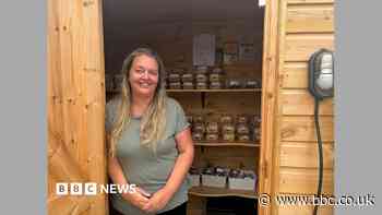 Cake shed owner vows to carry on after theft