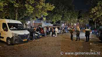 Bewoners vluchten met huisdieren door grote brand in flat in Arnhem