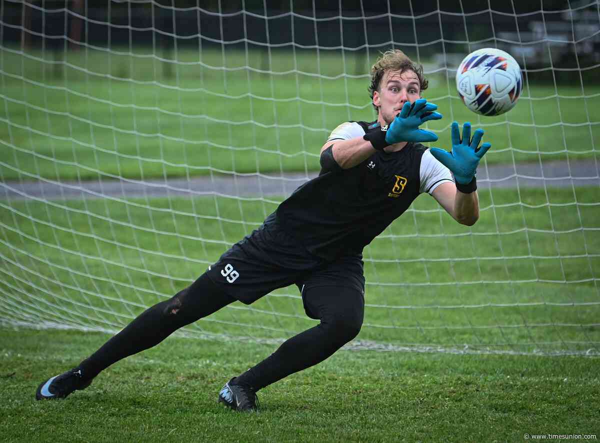 Siena men's soccer ready to defend Metro title with rebuilt roster