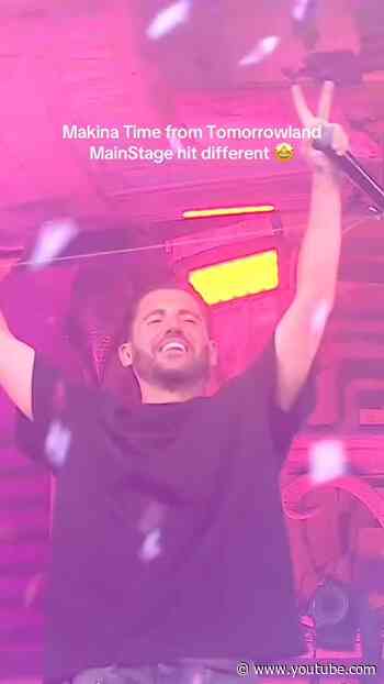 The best way to celebrate on Makina time ⚡️@tomorrowland see you next year  #dimitrivegas #tml #edm
