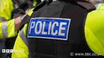 Police appeal for witnesses after teenager stabbed