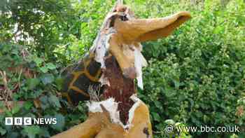 Vandals destroy landmark giraffe statue
