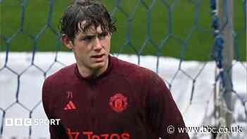 Walsall sign ex-West Ham goalkeeper Wooster