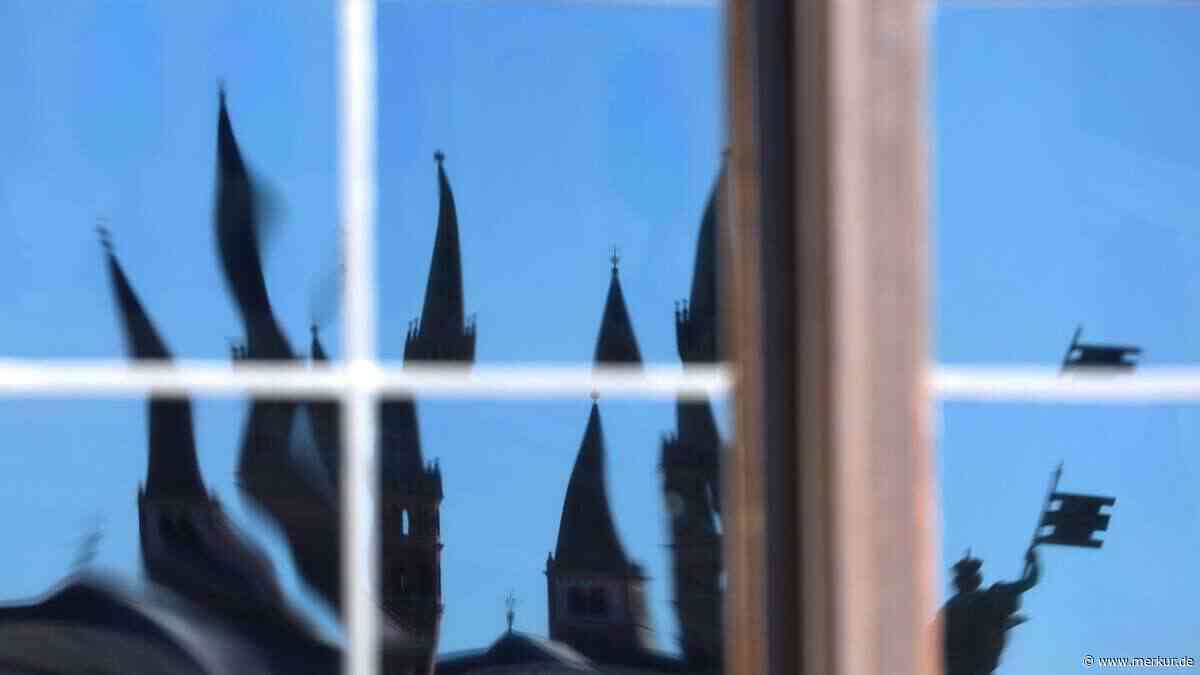 Rettung vor Dobrindts Abschiebeflug nach Italien: Frau flüchtet ins bayerische Kirchenasyl
