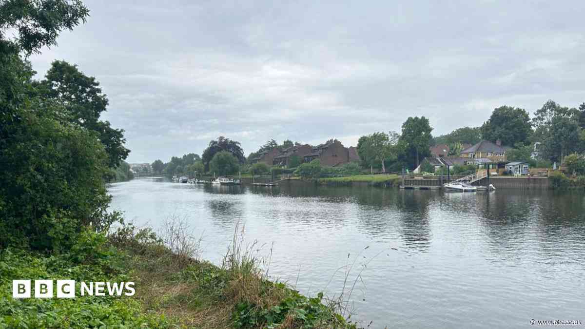 Toxic algae found in newly designated bathing spot