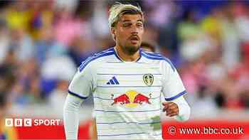 West Ham agree loan deal for Leeds striker Piroe