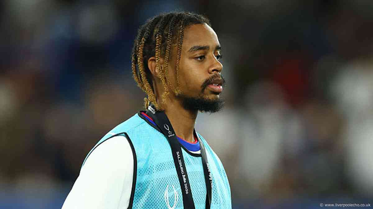 PSG's Bradley Barcola transfer demand blamed on Chelsea as Liverpool deal 'imminent'