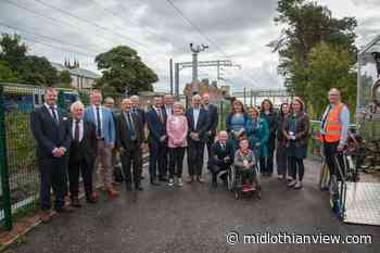 Transport Secretary visits new access path at Dunbar Railway Station