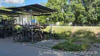 Fahrradüberdachung wird umgebaut – Räder müssen weg