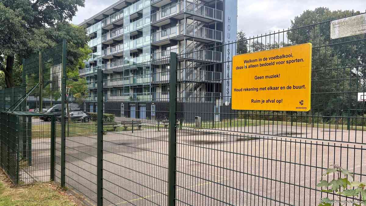Extreme overlast en zelfs straatverbod rondom voetbalkooien in regio Leiden: ’het lijkt meer op een vechtkooi’