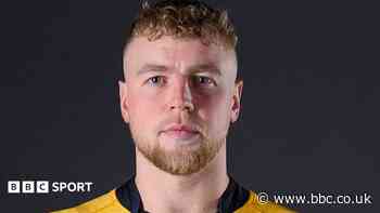 Forward Ashworth joins Leigh from Castleford