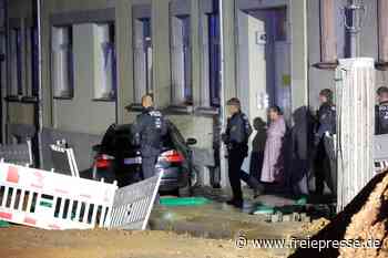 Unfall auf Chemnitzer Sonnenberg: Auto kollidiert mit Hauswand