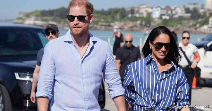 “Harry e Meghan tornano a casa, si ritrasferiranno nel Regno Unito per stare vicino a Re Carlo malato. Entro fine agosto il trasloco dalla California a Londra”: l’annuncio dei Sussex