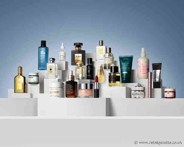 Estée Lauder lifts profit outlook as China and fragrance sales rebound