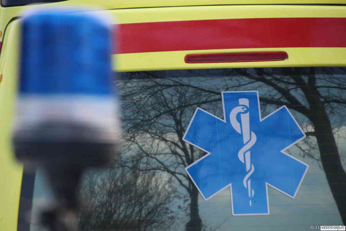 Lijnbus en auto botsen bij Muntendam