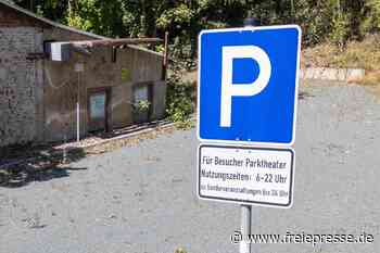 Besucherparkplatz für 50.000 Euro an Plauen Parktheater errichtet – und keiner darf drauf