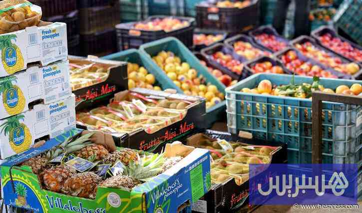 وفرة الفواكه الموسمية تخفض الأسعار وتكبد التجار والفلاحين خسائر كبيرة