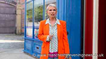 Coronation Street star gushes over Sue Devaney in support of update on Debbie Webster actress