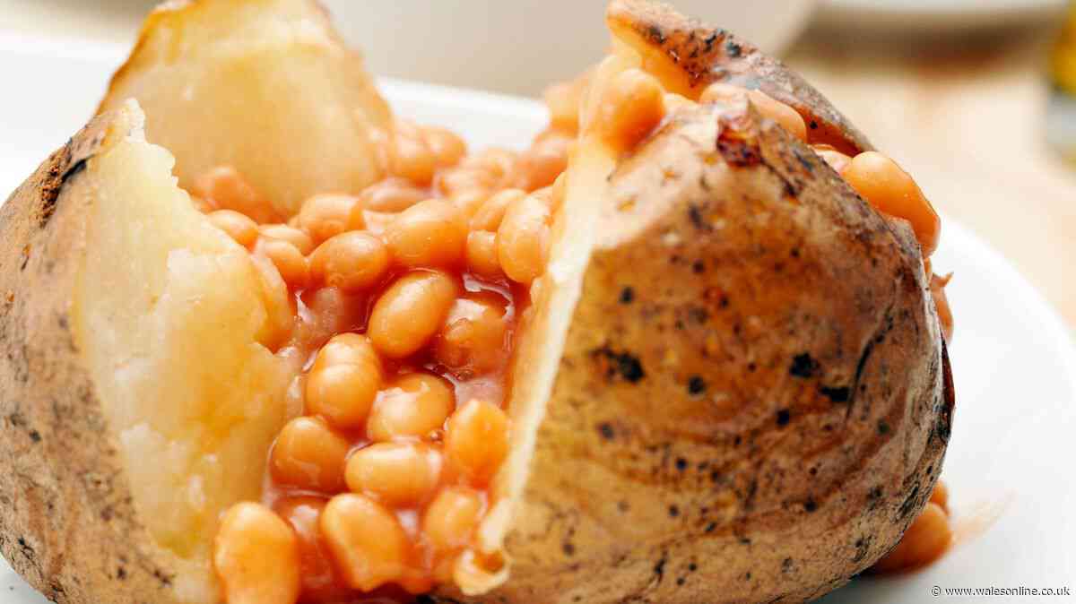 Jacket potatoes will be crispier and tastier when coated in 1 ingredient before cooking
