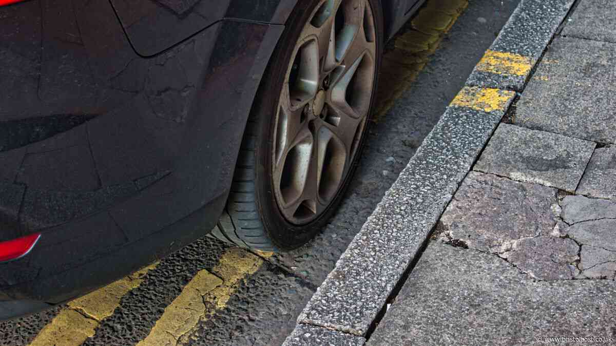 Drug dealer caught by police after parking on double yellow lines