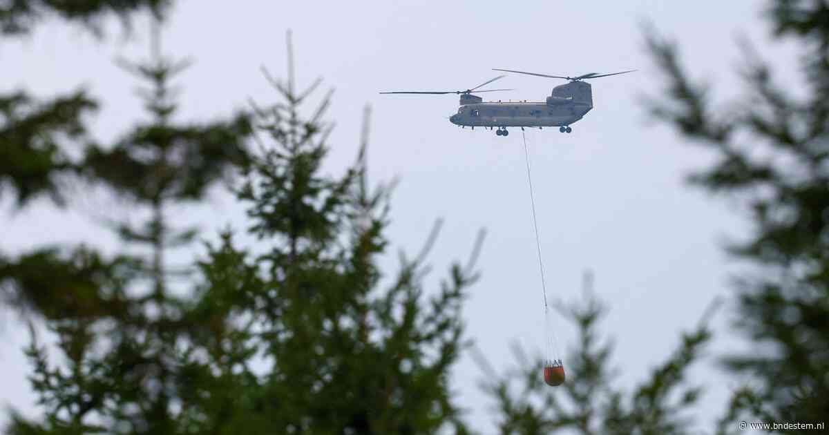 Gerepareerde Chinook van Gilze-Rijen weer naar brand in Belgische Hoge Venen
