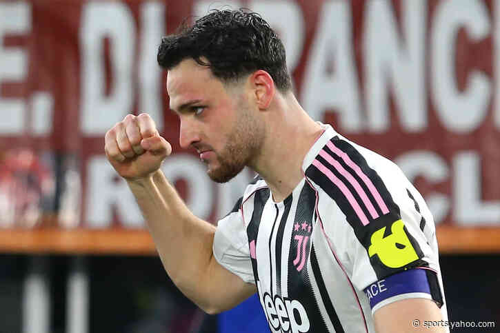 Brought down by a fan, Juve captain could miss the restart 😳
