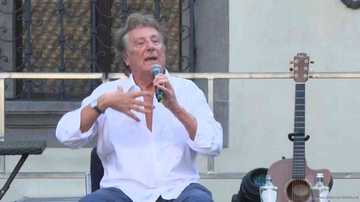 “Secondo Seneca mi restano cinque minuti di vita, ma ho avuto un’esistenza malinconicamente felice. Pupi Avati ha dato una chance a tutti i comici tranne che a me”: così Enzo Iacchetti
