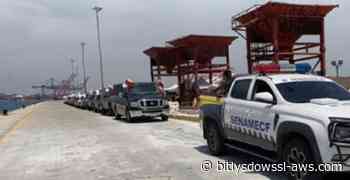 Con globos blancos y en caravana trasladaron cuerpos de 40 niños no reclamados al Cementerio La Esperanza en La Guaira