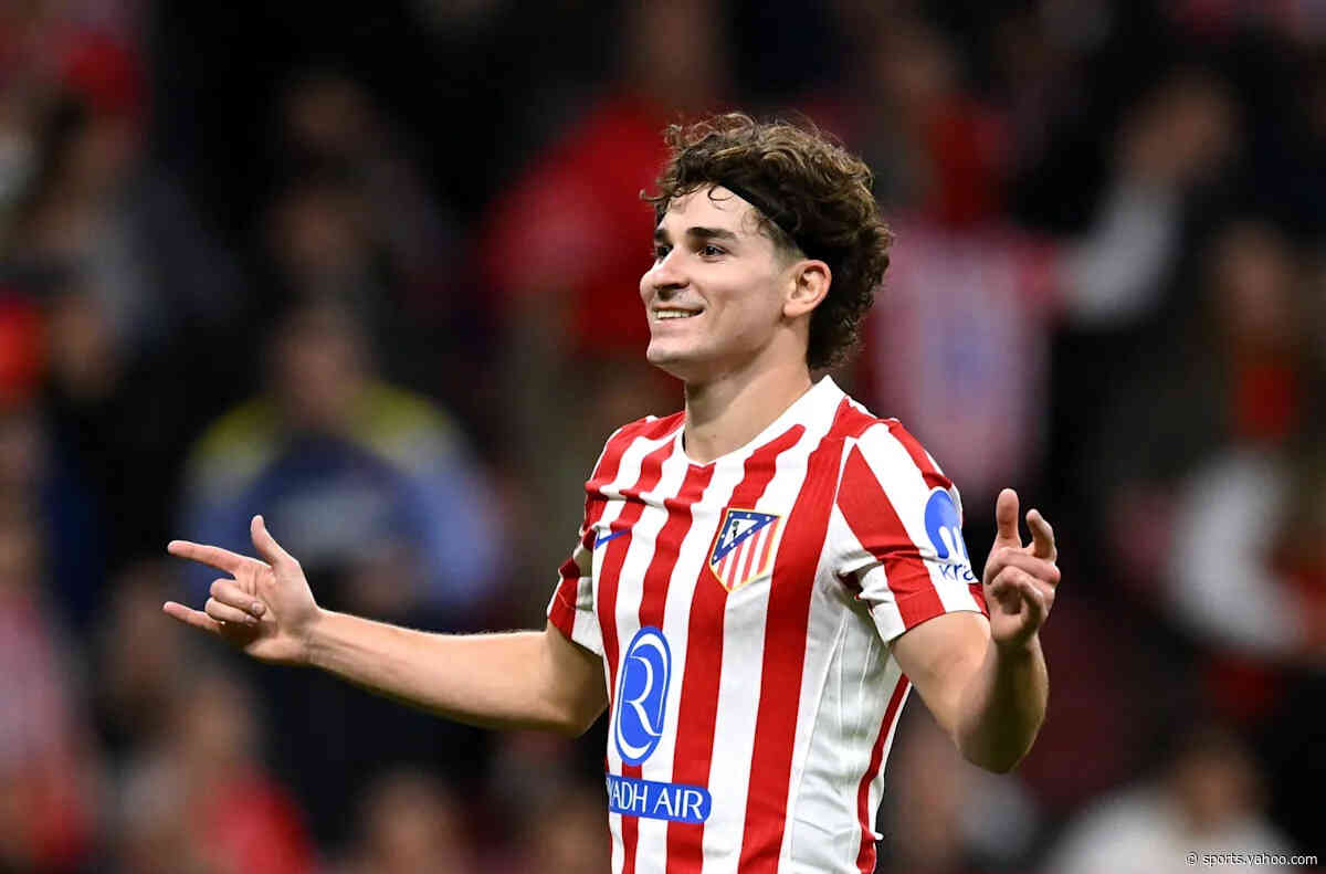 Deco’s Julian Alvarez transfer plan revealed as Barcelona prepare to wait until Atletico vs Villarreal