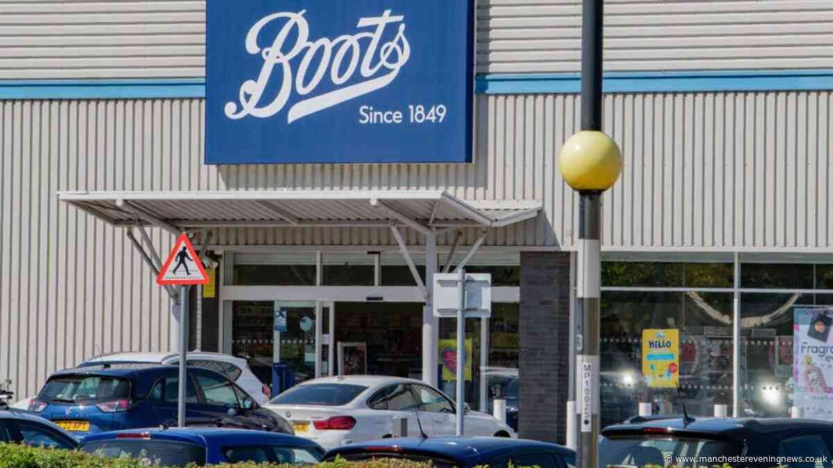 Boots No7 shoppers race to buy luxury £249 advent calendar reduced to £65