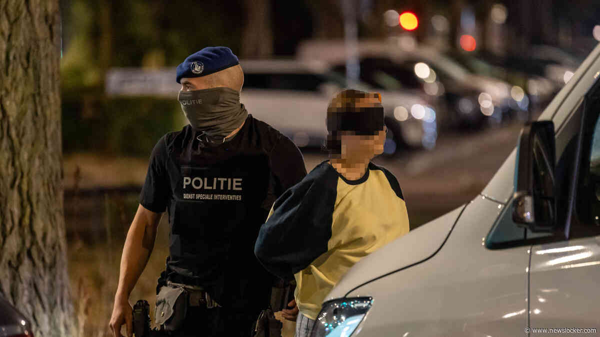 Spectaculaire aanhouding in Rotterdam, slechts enkele uren na vondst vermoorde Scott (38): verdachten uit dure Mercedes getrokken