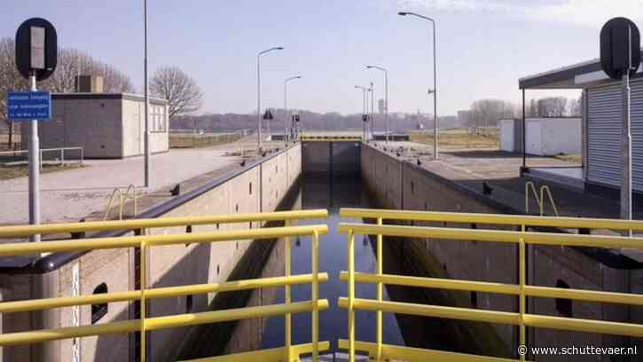Voornse Sluis vanaf zaterdag weer beperkt open voor scheepvaart
