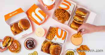 Riding drive-thru franchise wave, burger chain Smalls Sliders revs up growth