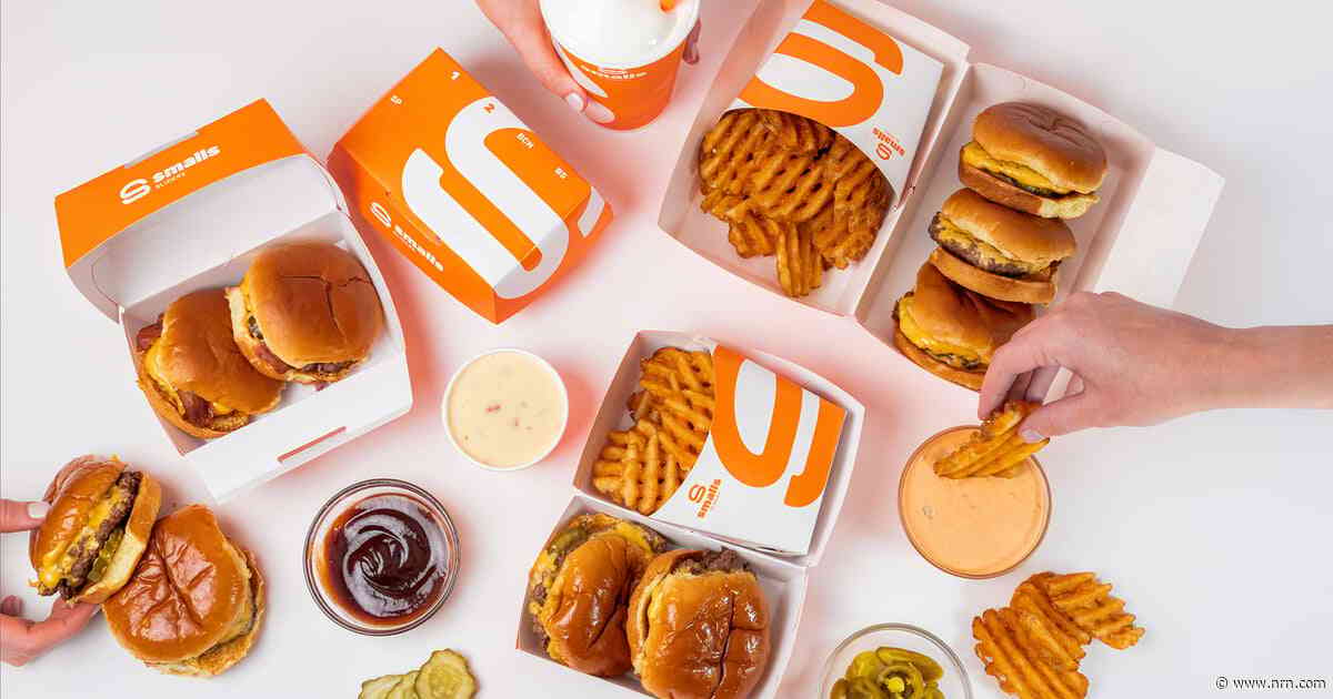 Riding drive-thru franchise wave, burger chain Smalls Sliders revs up growth