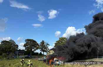 FW Xanten: Traktor gerät während der Fahrt in Brand