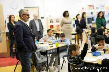Students set to head back to school as new contract for Ontario teachers far off