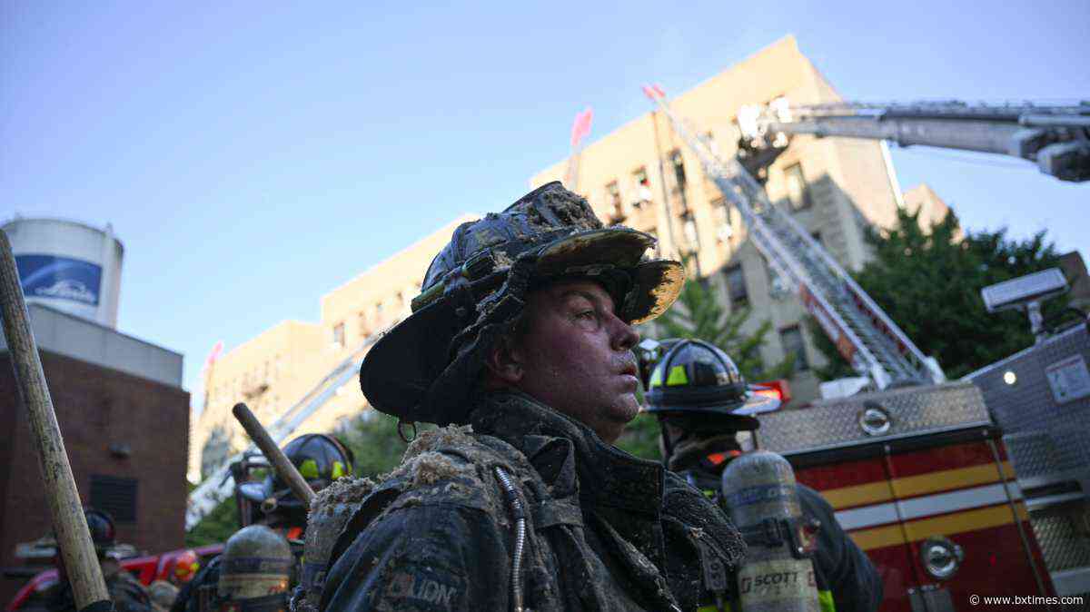 Four-alarm fire tears through Kingsbridge apartment building