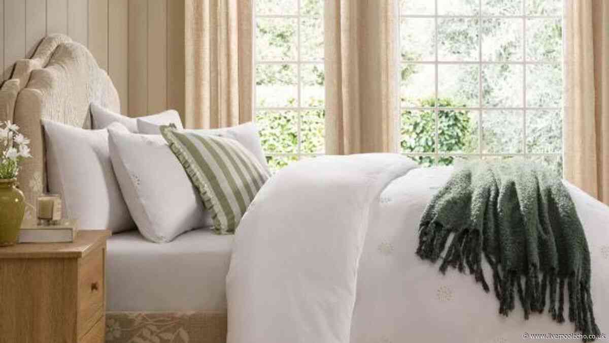 Dusk shoppers snap up 'amazing quality' broderie bedding on sale