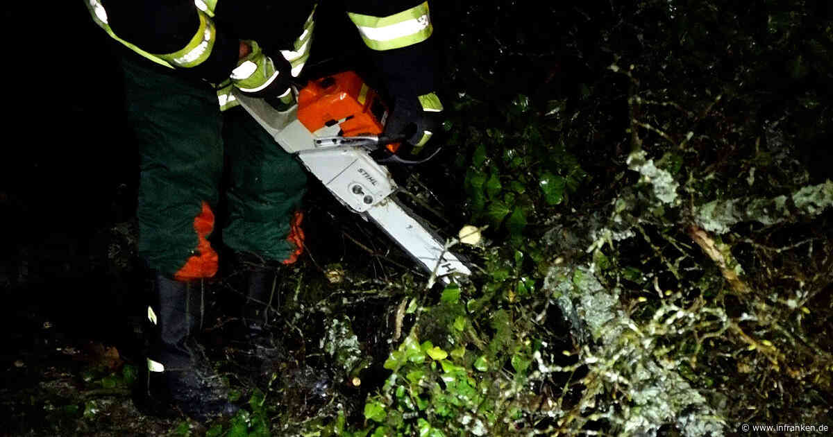 Unwetter in Thüringen: Vater durch herabstürzende Baumteile gestorben