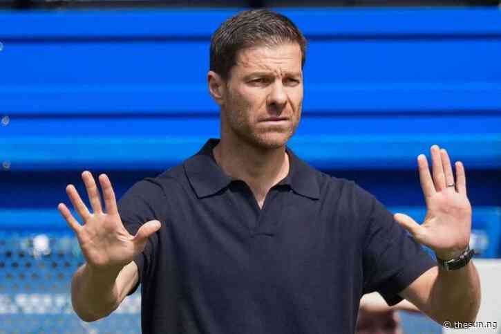 EPL: Alonso insists Fernandez will stay amid Man City interest