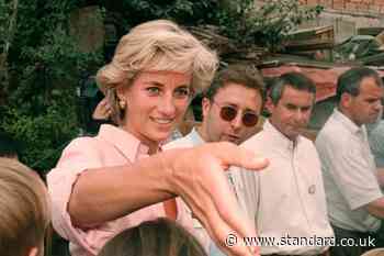 Items belonging Diana, Princess of Wales and Mark Twain headed to auction