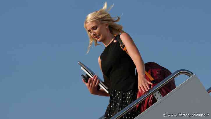 Lo strano ruolo di Natalie Harp, l’assistente di Trump che secondo il Nyt invia messaggi ai leader mondiali a nome del presidente