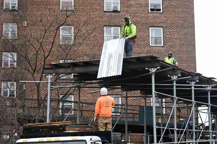 NYC Buildings Department finalizes new rules aimed at more quickly taking down unsightly scaffolding