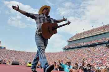 Garth Brooks Reveals the Big Reason He’s Returning to Arenas