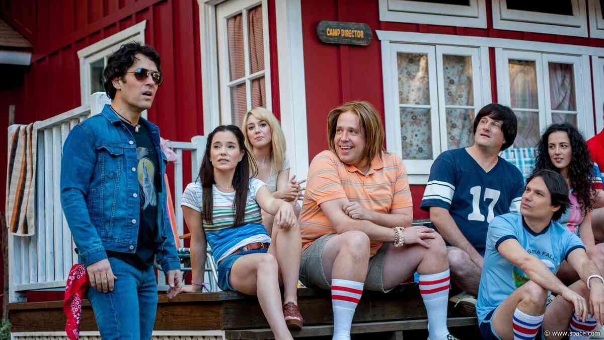 'Wet Hot American Summer': The raunchy 2000s comedy that was actually about a space station falling to Earth