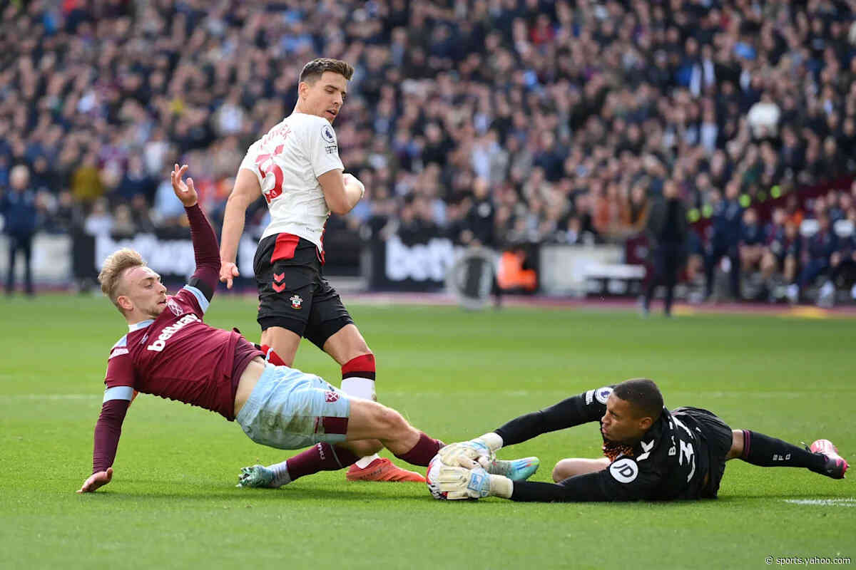 Celtic Identify This Former Premier League Goalkeeper As A Summer Target: Why He Could Be A Shrewd Signing